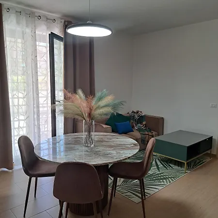 Fantasticasa アパート *